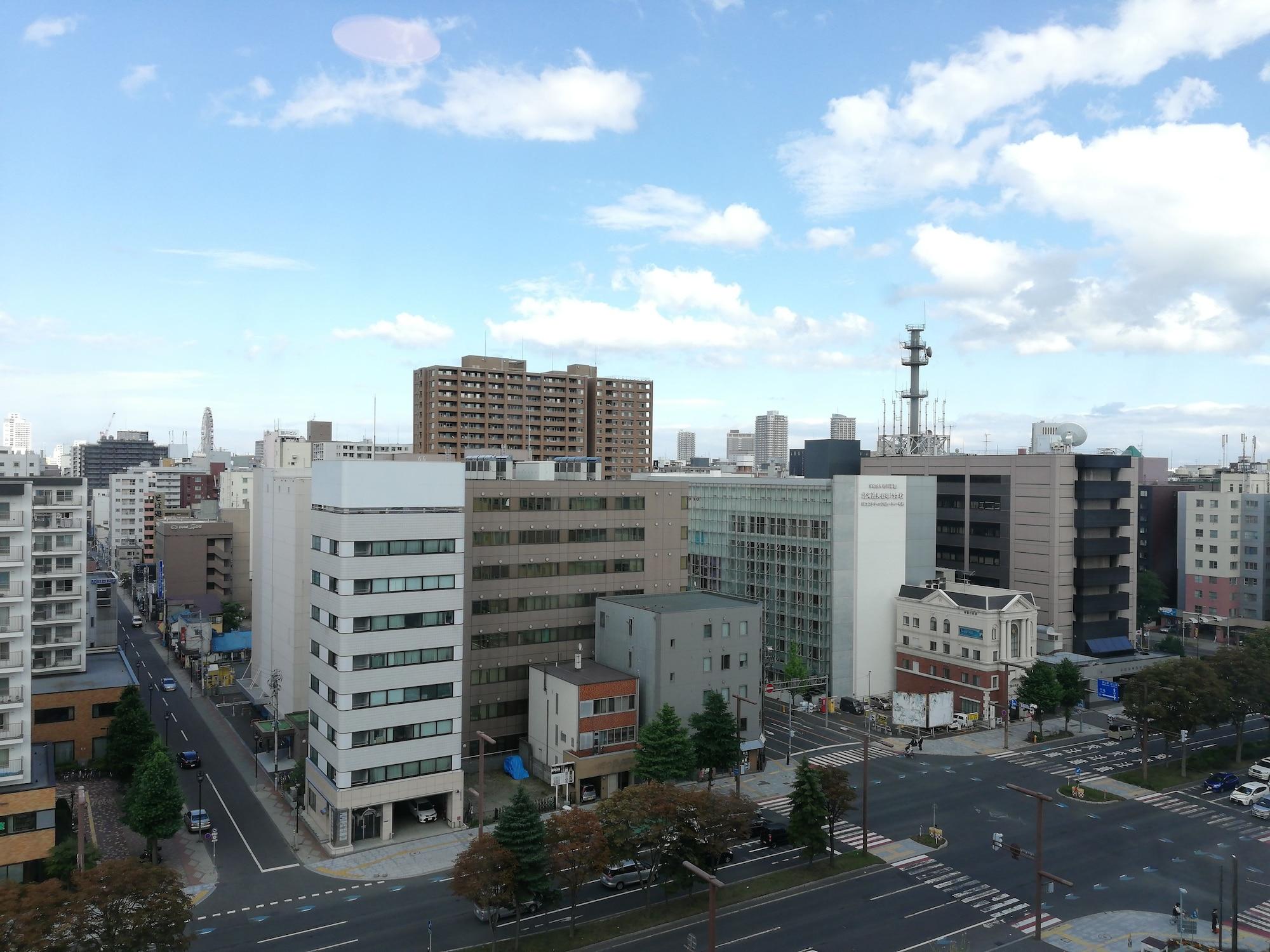 Sapporo Prince Hotel Exterior foto View of the station